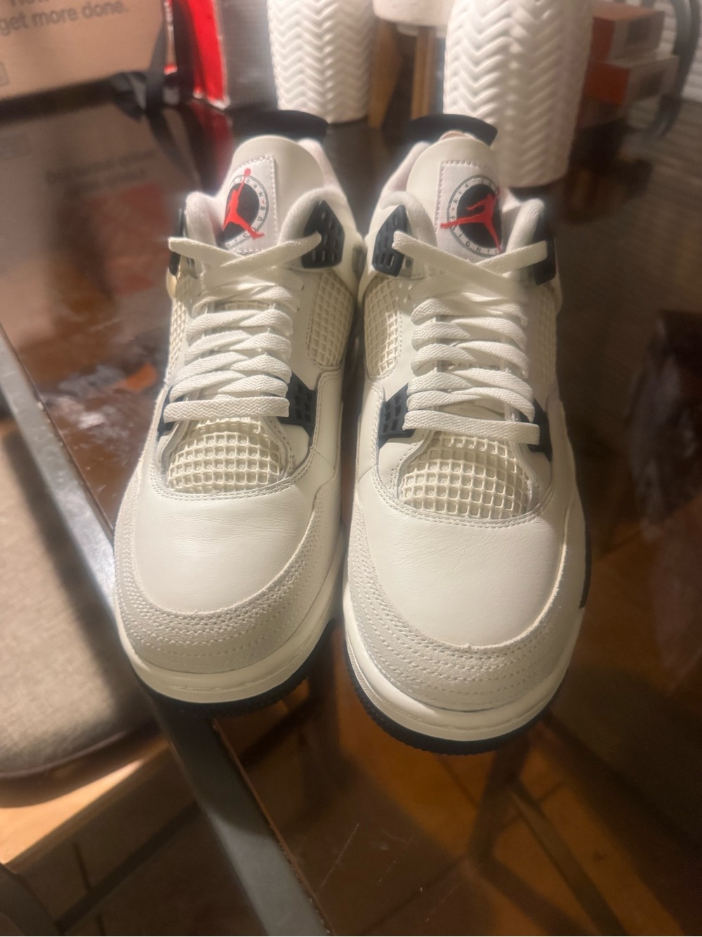 Jordan Men's Cream and Black Retro Basketball Sneakers Jordan 4 flight club